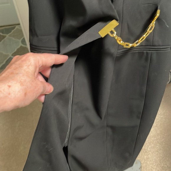 Classy black dress - Picture 2 of 5